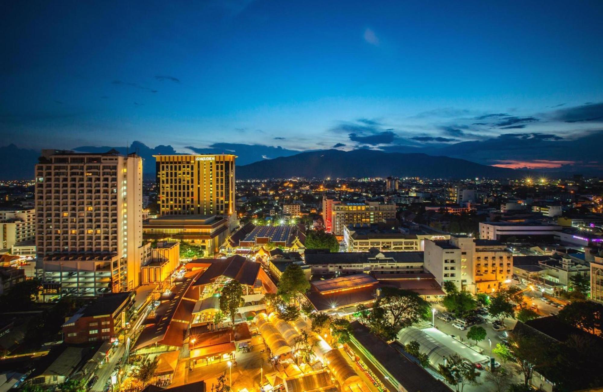 OYO 1096 Winner Inn Hotel Chiang Mai Exterior foto